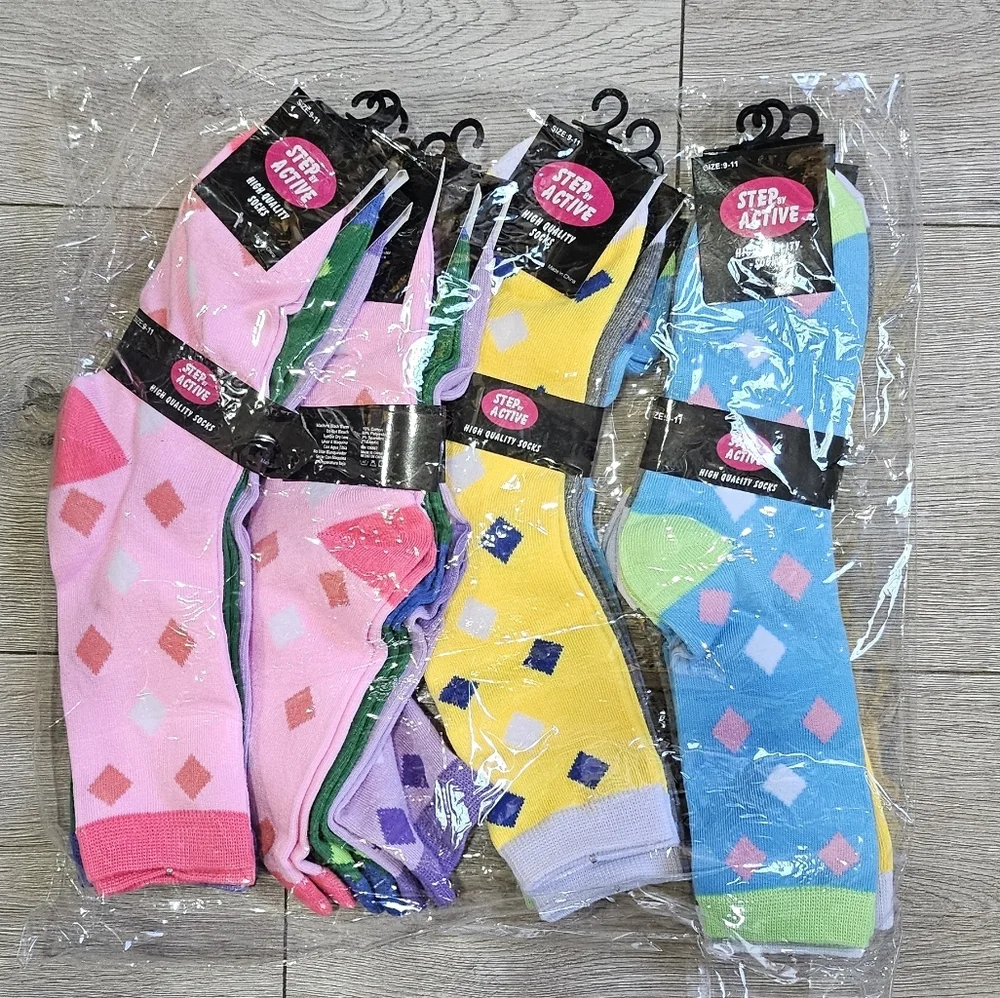 12 Pairs Assorted Socks